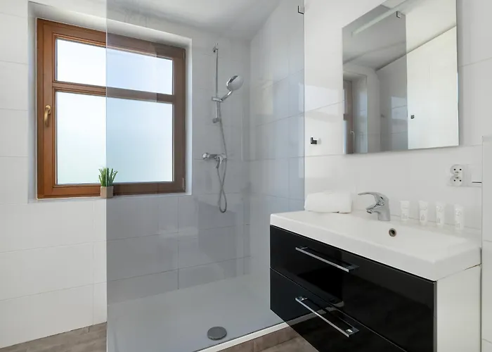 Exceptional In With Parking By Renters Sopot